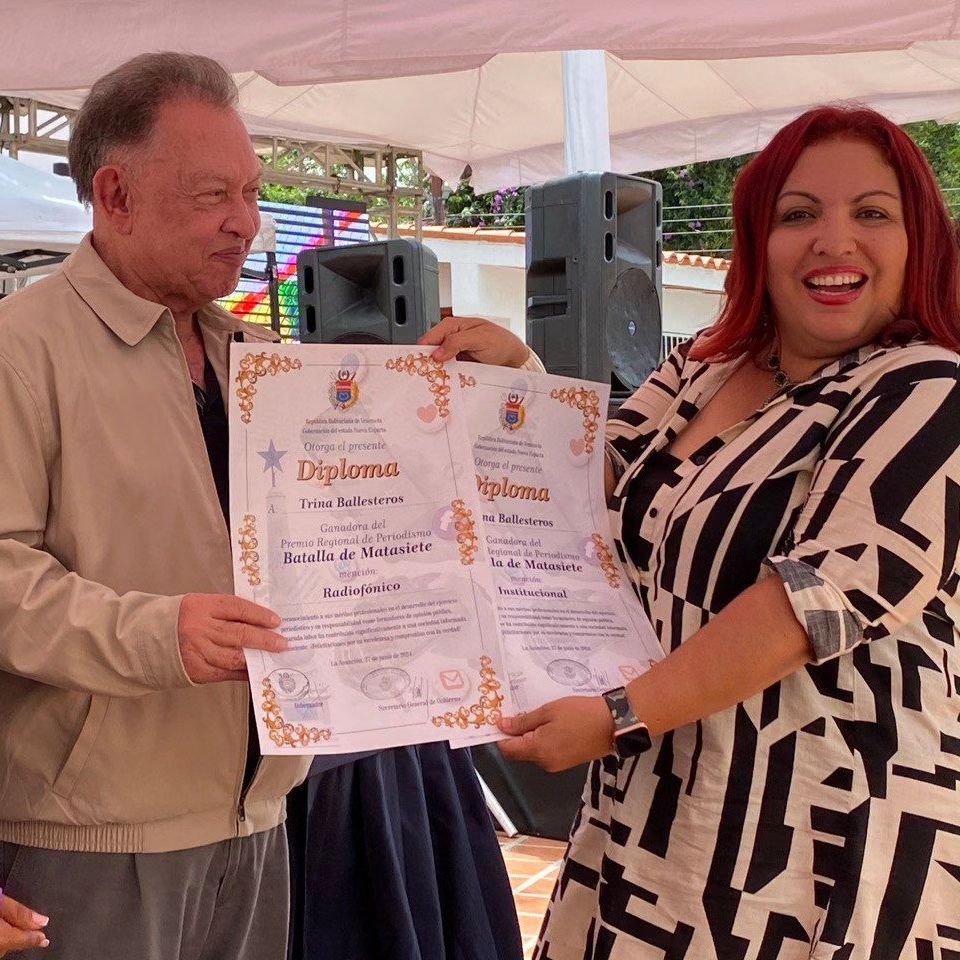 Trina Ballesteros Recibe Doble Reconocimiento En Premios Regionales De