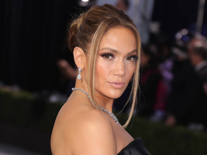 Jennifer Lopez Interpretará A Una Agente Del Fbi En Película De Netflix Mundo Ur Un Mundo De