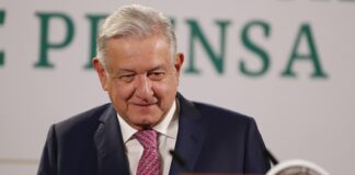 López Obrador reaparece en público tras recuperarse de la covid-19