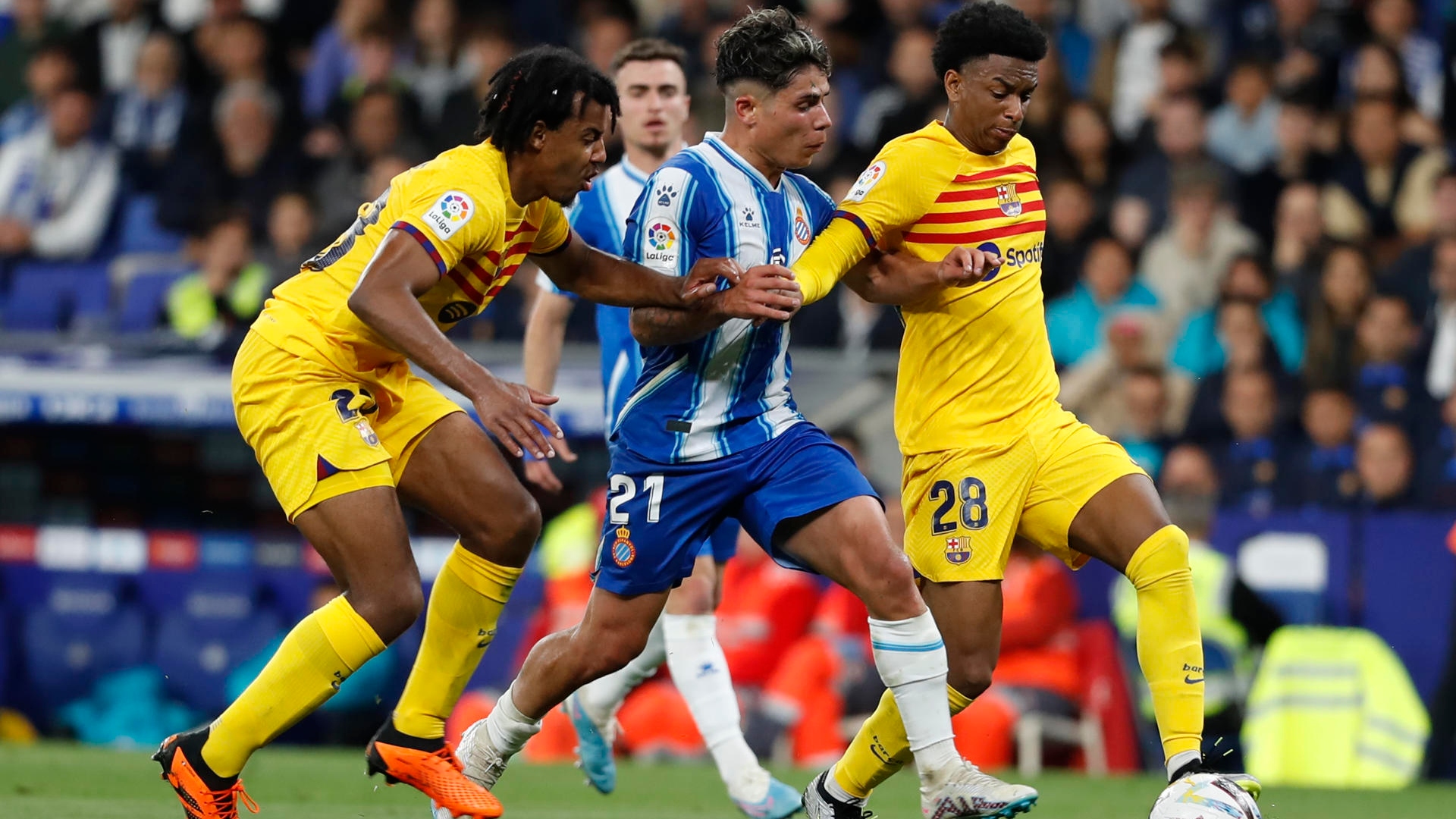 Barcelona Ganó 4 2 Al Espanyol Y Se Proclama Campeón De Laliga