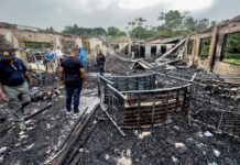 Incendio escuela Guyana provocado