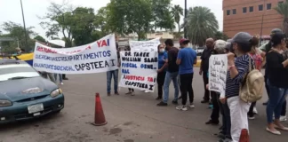 Maestros y trabajadores públicos de Anzoátegui reiteran exigencia de devolución de apartamentos invadidos