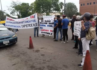 Maestros y trabajadores públicos de Anzoátegui reiteran exigencia de devolución de apartamentos invadidos