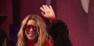 Shakira triunfa en Premios Juventud con ocho galardones, seguida por Karol G y Peso Pluma