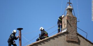 Chimenea vaticano Capilla Sixtina Cónclave