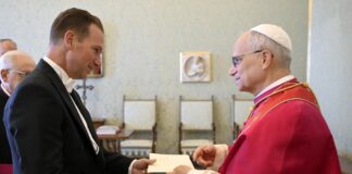 Papa León XIV Vaticano embajador de EUU